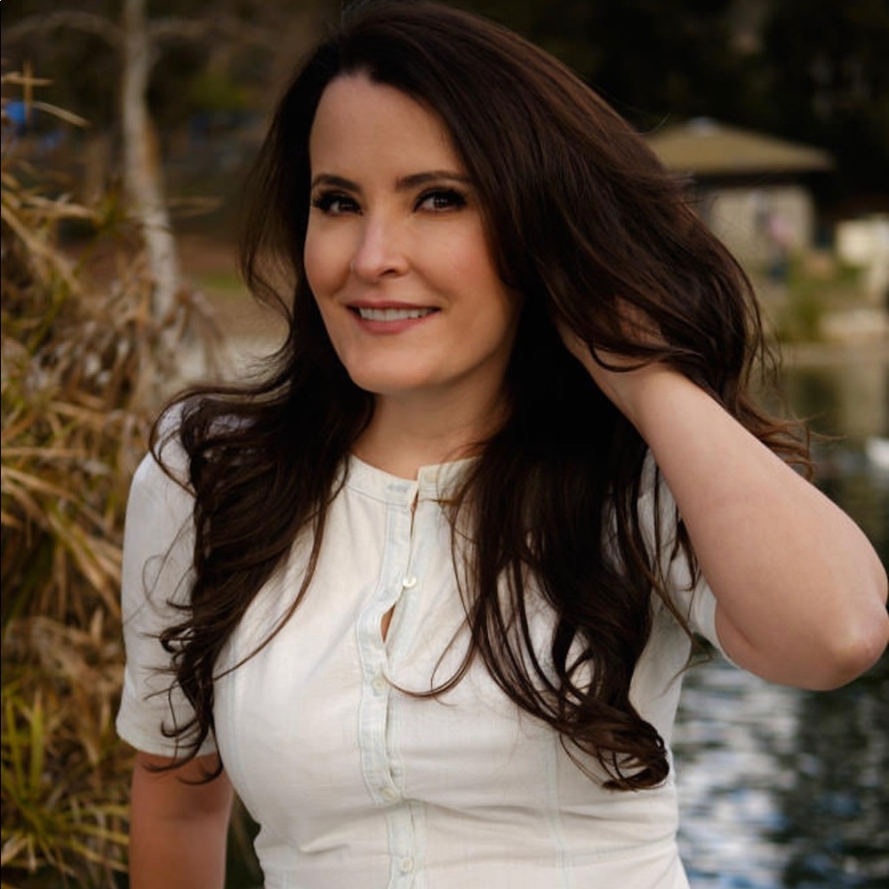 Meet your Posher, Courtney